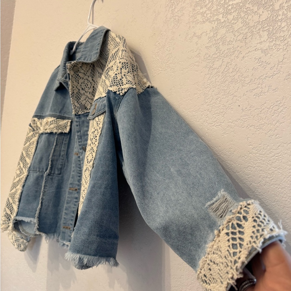 Oli & Hali Blue Jean Jacket with Unique Pattern and Frayed Hem - Picture 15 of 16